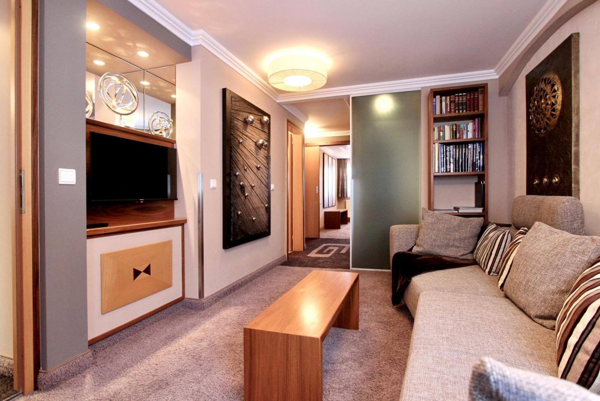 Gruetter Luxury Apartments Ischgl Eksteriør billede